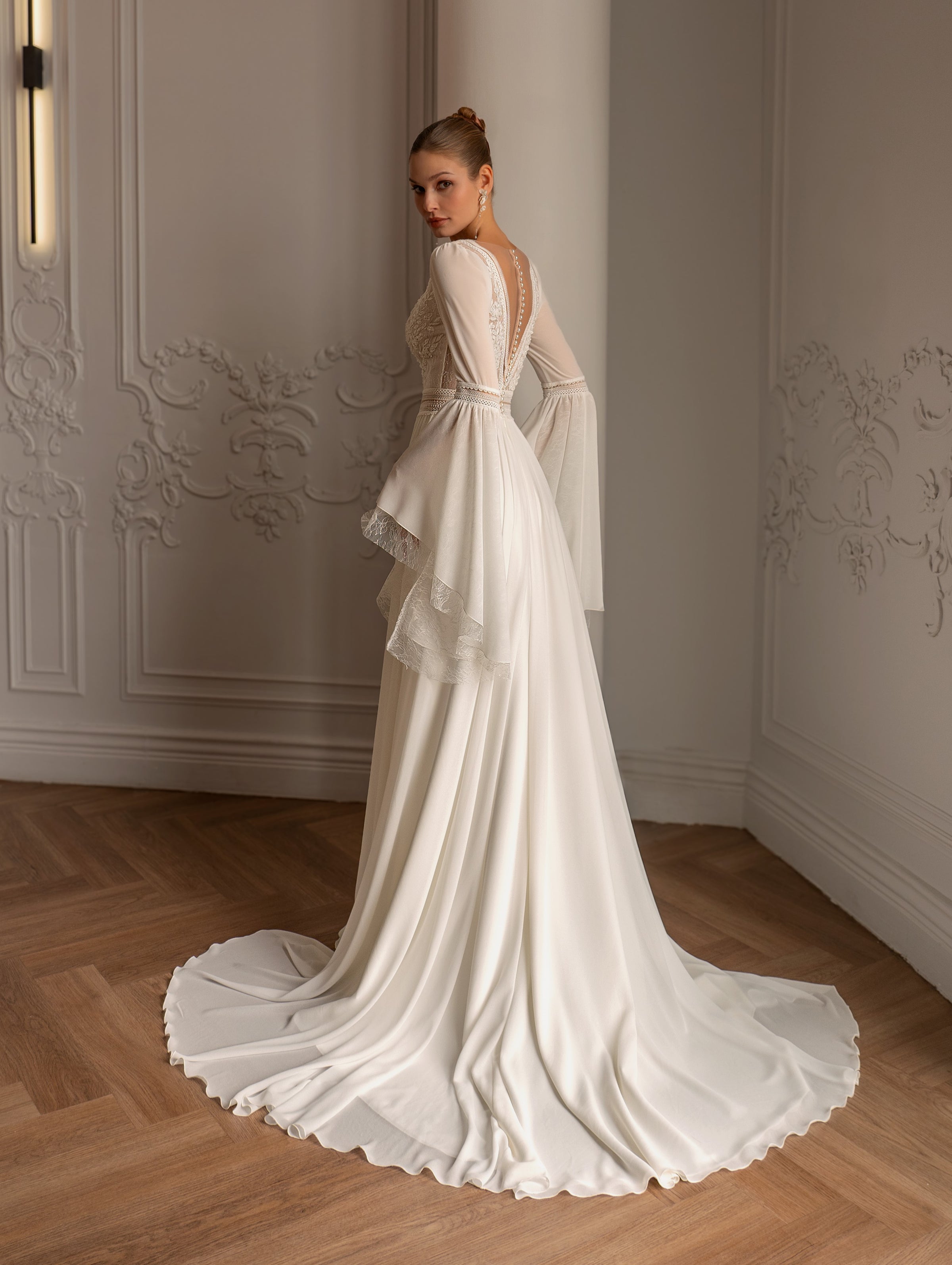 Exquisite Bohemian Lace Chiffon Wedding Dress with Bell Sleeves | Ethe HAREM's Brides Exquisite Bohemian Lace Chiffon Wedding Dress with Bell Sleeves | Ethe HAREM's Brides