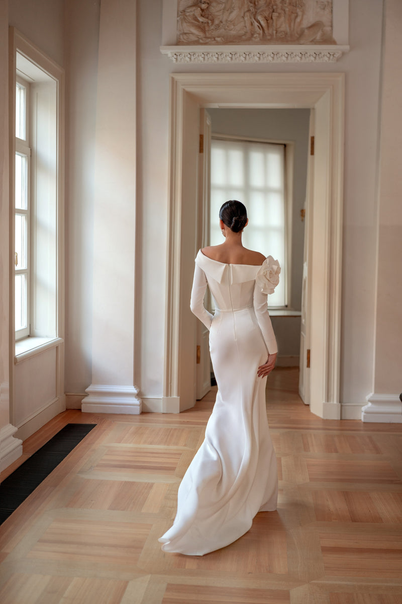 mermaid wedding dresses with roses Romantic Mermaid Wedding Dress With Detachable Rose Flower Cape