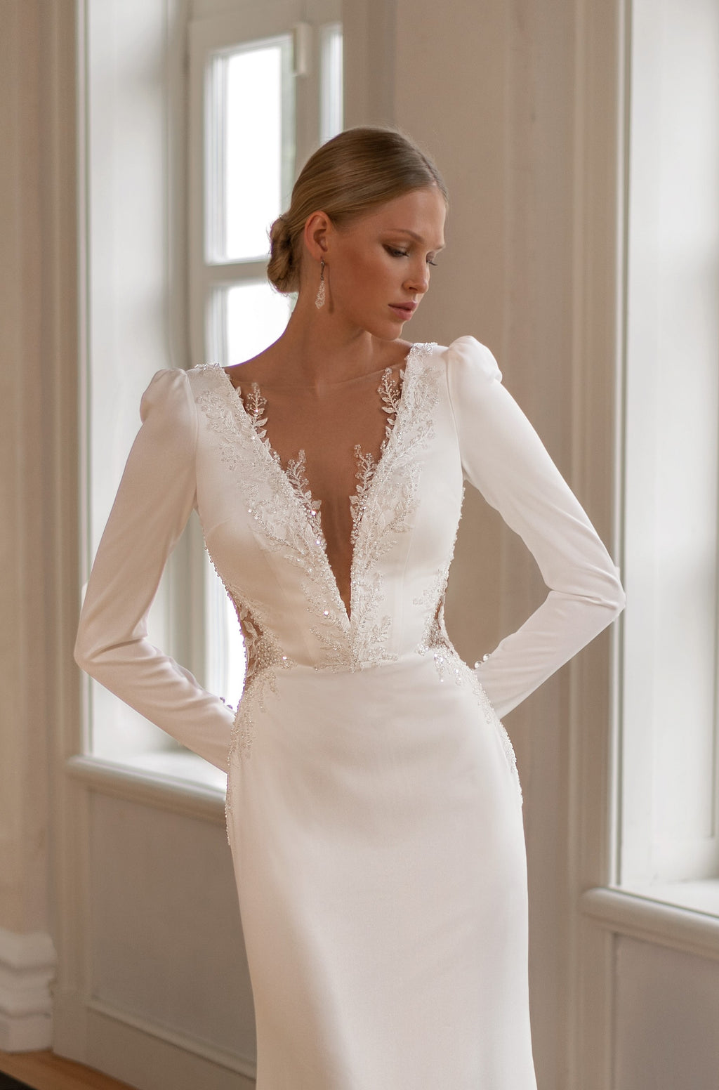 V-Neck Long Sleeve Sheath Wedding Dress with a Midi Train – HAREM's Brides