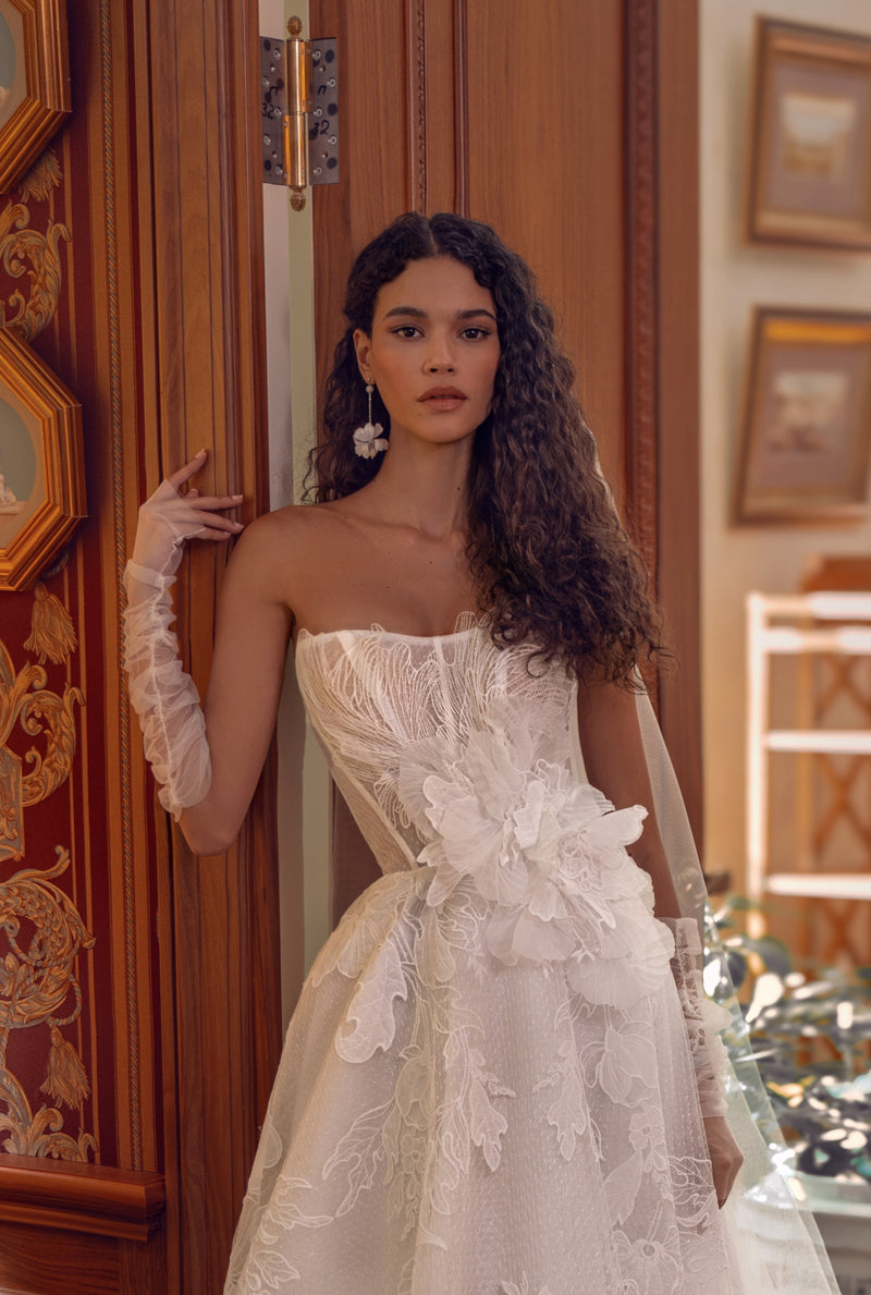 knee length dresses for ladies Strapless Floral Lace A-Line Wedding Dress with 3D Appliqués