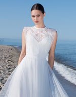 2in1: Spaghetti Strap Bridal Dress with Removable Cape