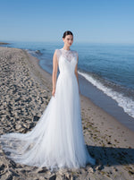 2in1: Spaghetti Strap Bridal Dress with Removable Cape