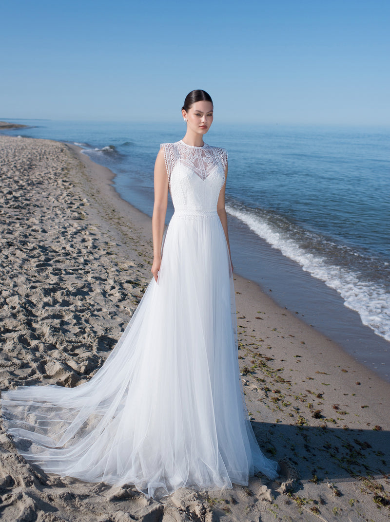 2 en 1: vestido de novia con tirantes finos y capa extraíble