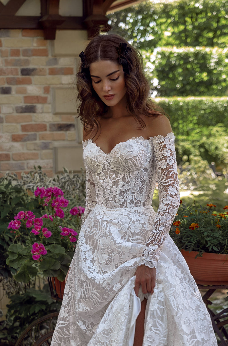 Off-Shoulder Long Sleeve Lace Wedding Dress with Veil HAREM's Brides Off-Shoulder Long Sleeve Lace Wedding Dress with Veil HAREM's Brides