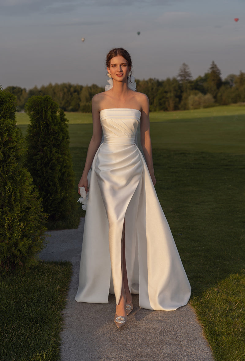 Classy Minimalist Wrap-around White Dress HAREM's Brides Classy Minimalist Wrap-around White Dress HAREM's Brides