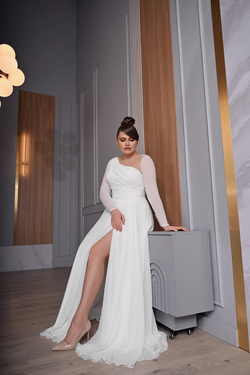 Gorgeous Long Sleeve A-Line Plussize Wedding Gown