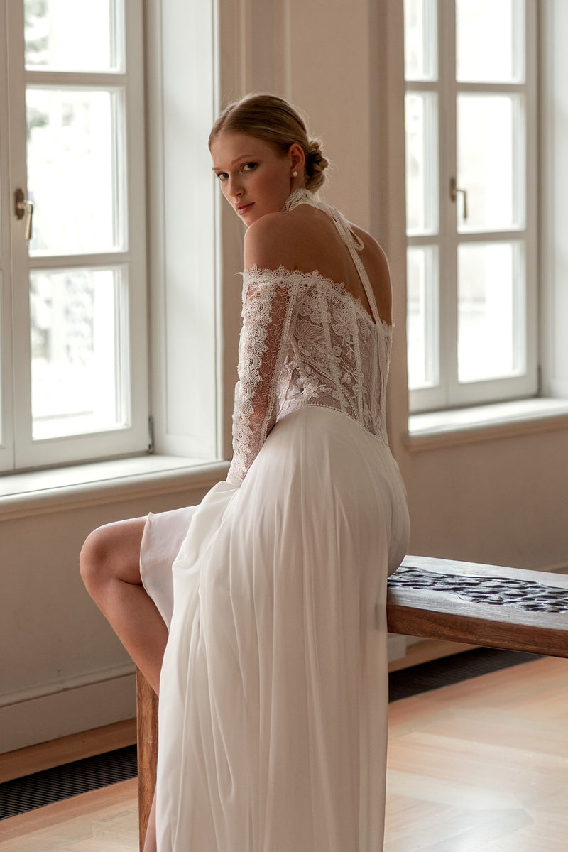 Off-Shoulder Bohemian A-Line Wedding Dress with Choker HAREM's Brides Off-Shoulder Bohemian A-Line Wedding Dress with Choker HAREM's Brides