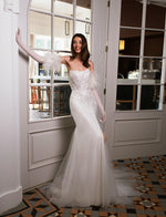 Exquisite Strapless Mermaid Wedding Dress with Removable Gloves