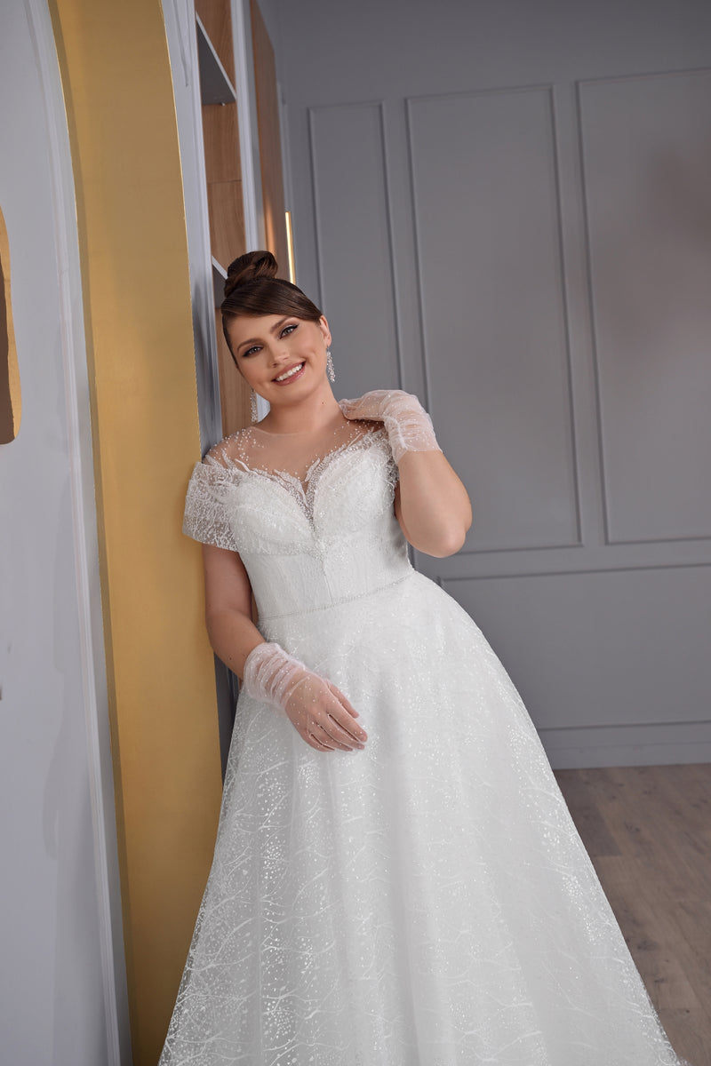 Off-shoulder A-Line Plussize Bridal Dress Off-shoulder A-Line Plussize Bridal Dress