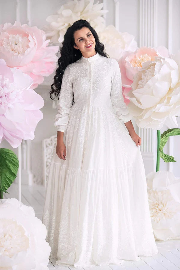 High Neck Modest White Dress with Embroidery Floral Pattern XL High Neck Modest White Dress with Embroidery Floral Pattern XL