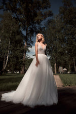 Robe de mariée princesse romantique avec des ailes angéliques