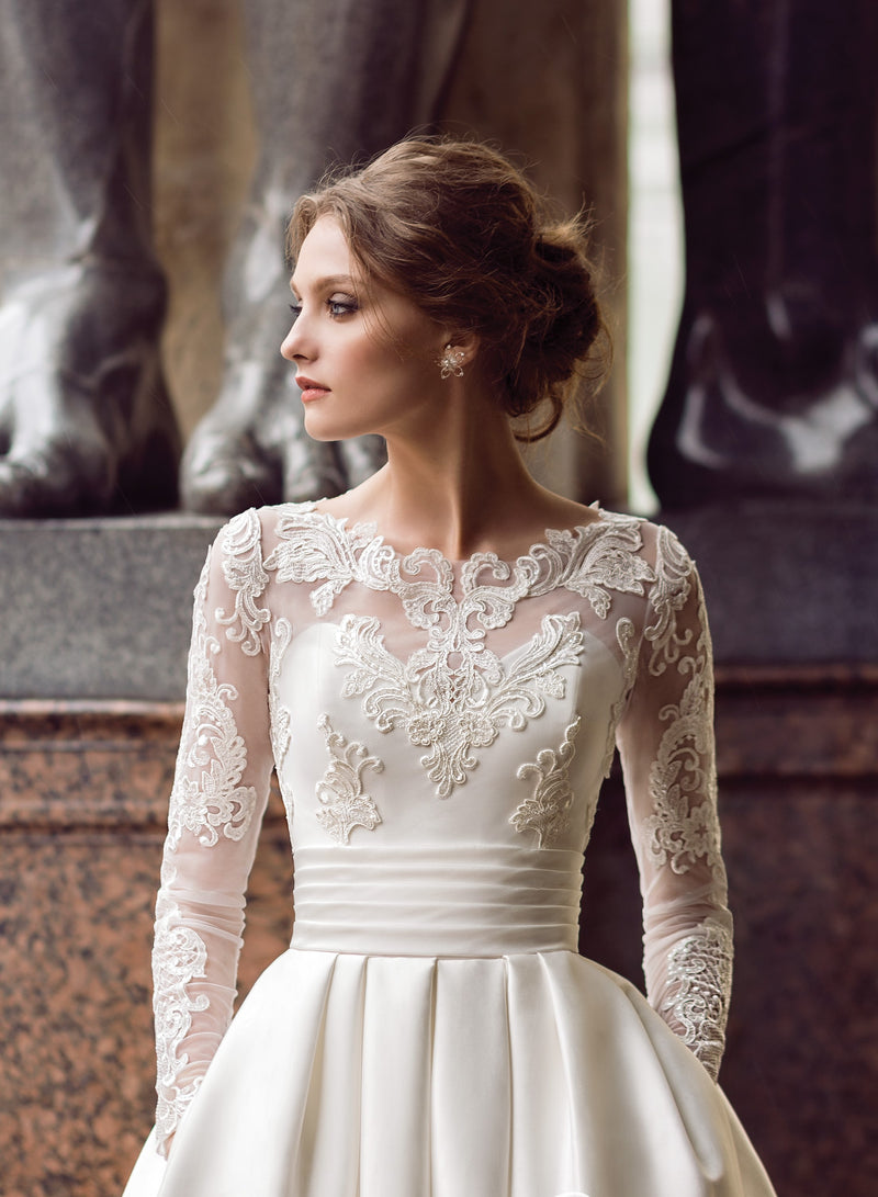 Exquisite High-Neck Long Sleeve  Elegant Wedding Gown