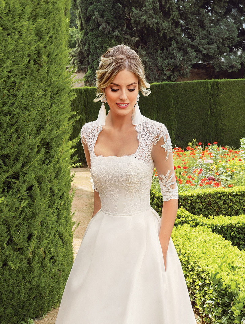 3/4 Length Sleeve A-Line Mikado Wedding Dress HAREM's Brides 3/4 Length Sleeve A-Line Mikado Wedding Dress HAREM's Brides
