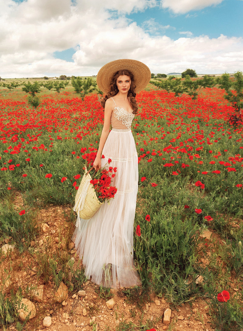 Robe de mariée bohème à fines bretelles Petite