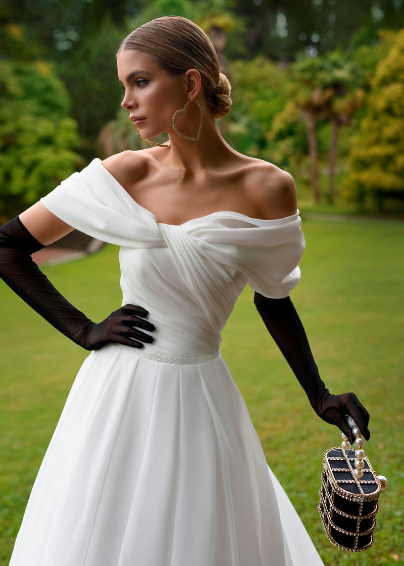 Minimalist Elegance Off-Shoulder A-Line Organza Wedding Gown HAREM's Brides Minimalist Elegance Off-Shoulder A-Line Organza Wedding Gown HAREM's Brides