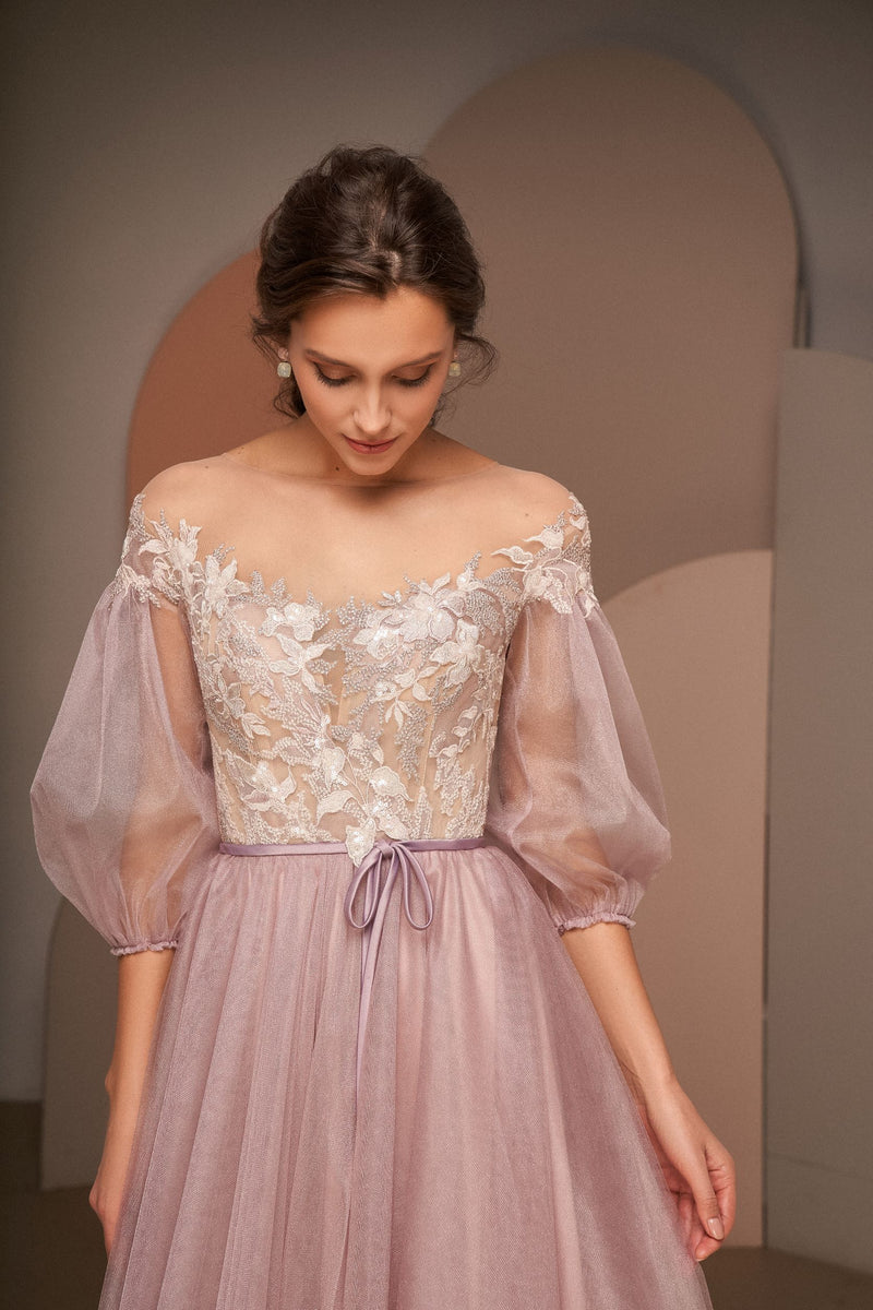 Robe de soirée élégante longue en tulle avec manches bouffantes 