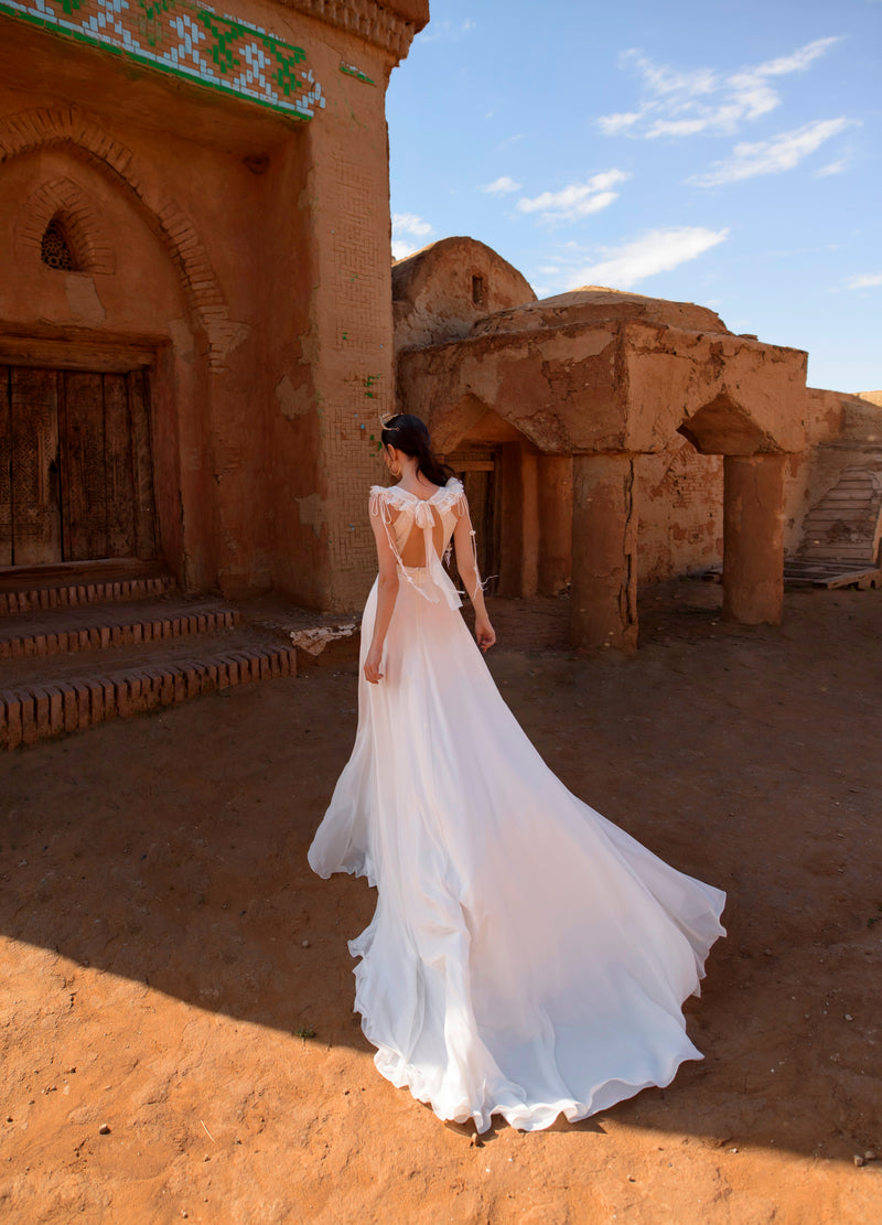 Vestido de novia bohemio sin mangas