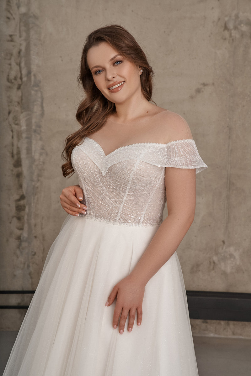 Off Shoulder Plus Size A Line Wedding Dress EU42 Pearl