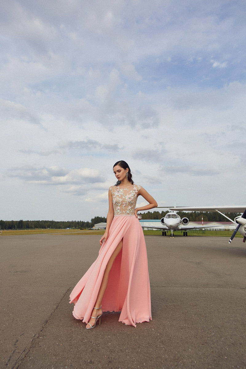 Sleeveless Lace Body Prom Dress with 3D Flowers