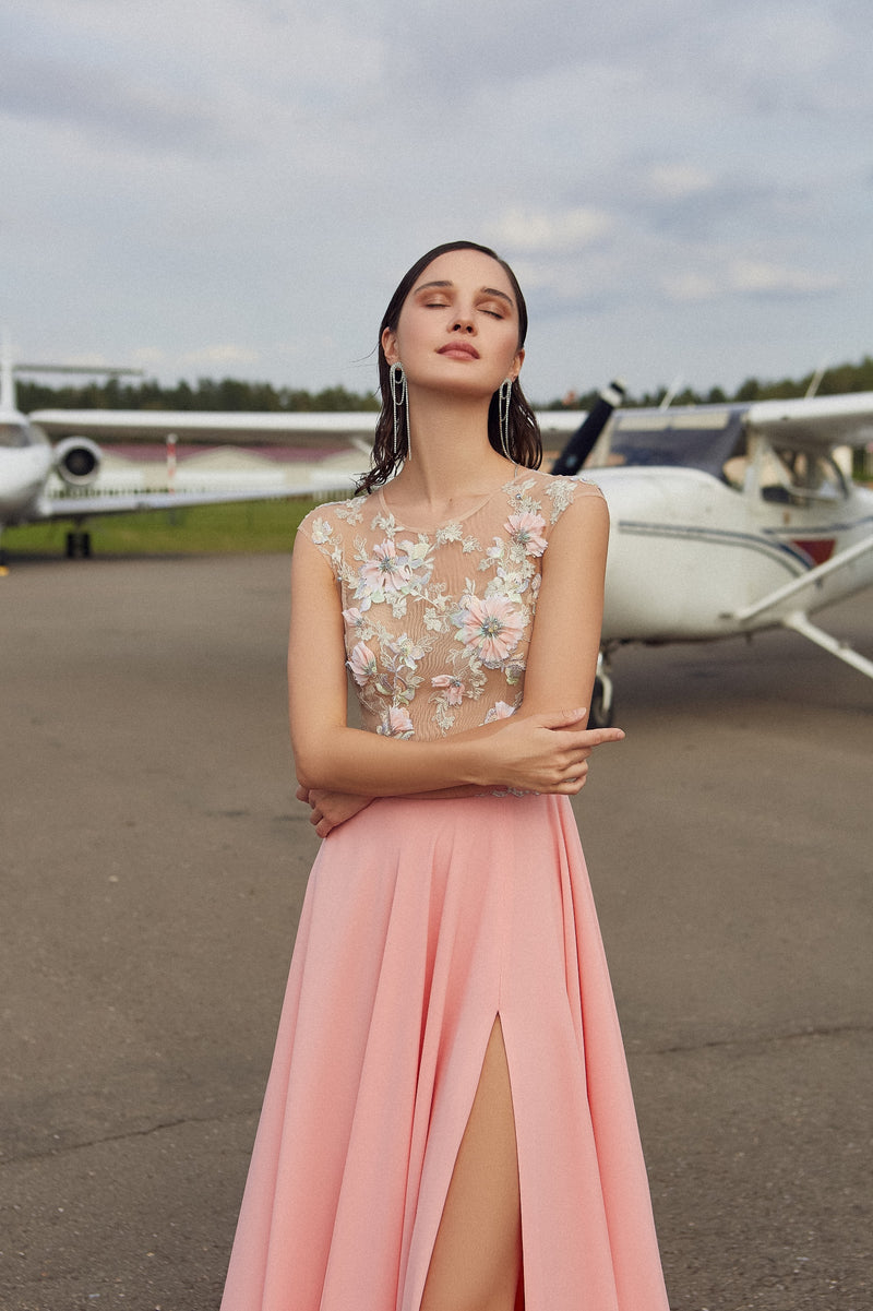 Vestido de fiesta con cuerpo de encaje sin mangas y flores en 3D