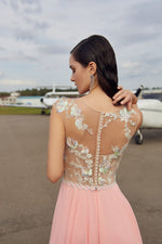 Sleeveless Lace Body Prom Dress with 3D Flowers