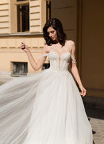 Gorgeous A-line Spaghetti Strap Wedding Gown