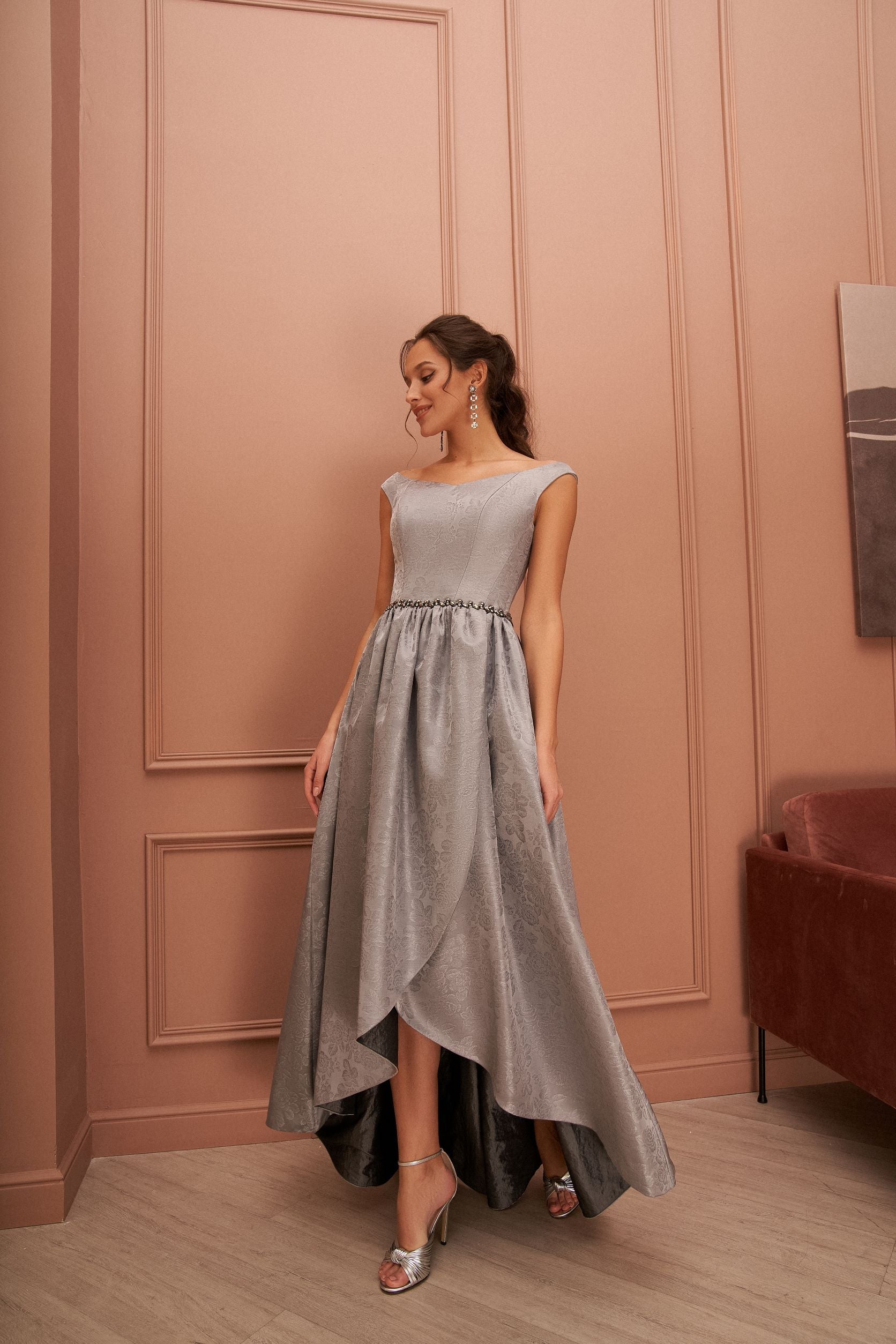 High-Low Bow-Back Sleeveless Asymmetric Dress – HAREM's Brides