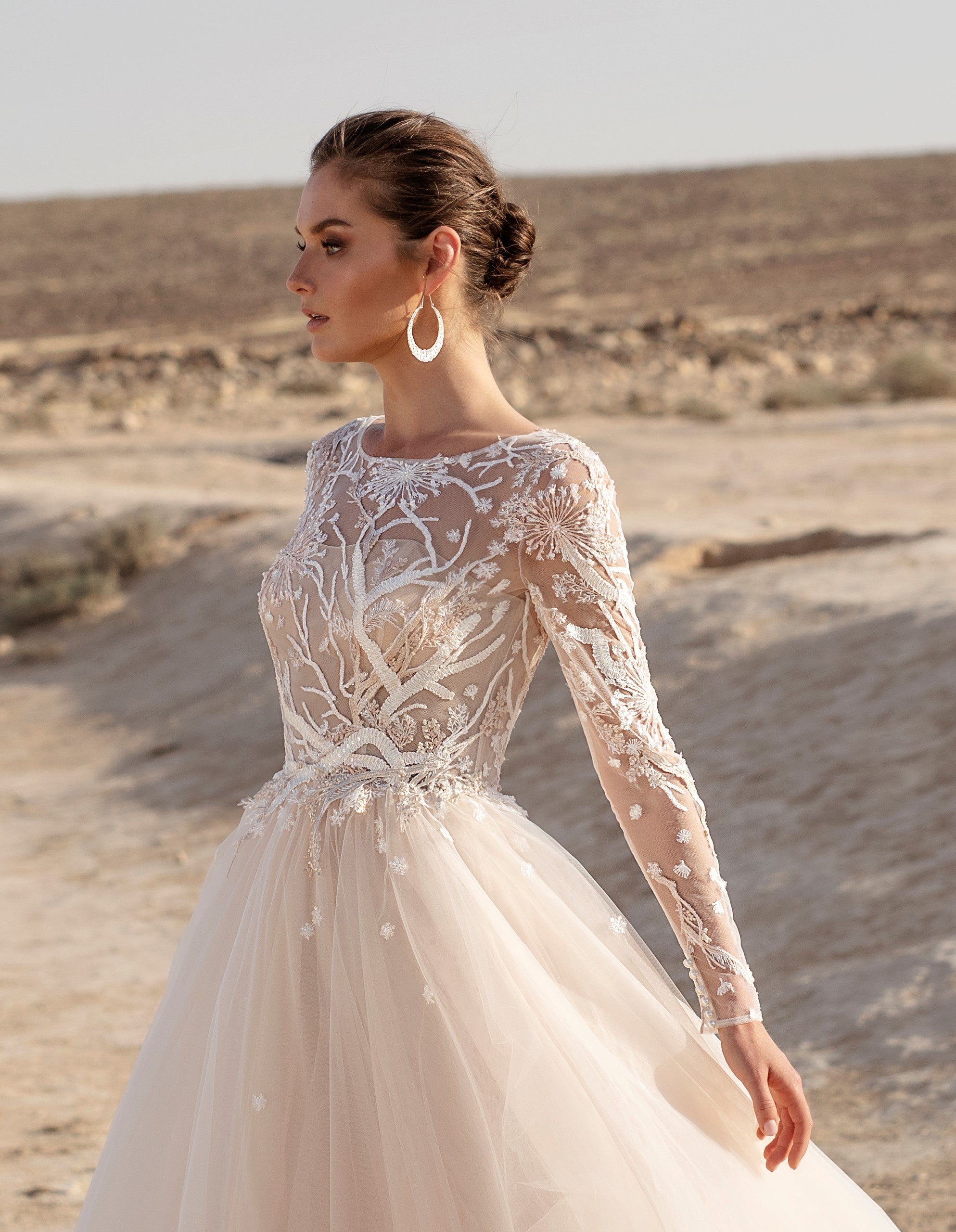 Long Sleeve A-Line Wedding Dress EU40 / Peach (Photo) / With Alternative Lace Long Sleeve A-Line Wedding Dress EU40 / Peach (Photo) / With Alternative Lace
