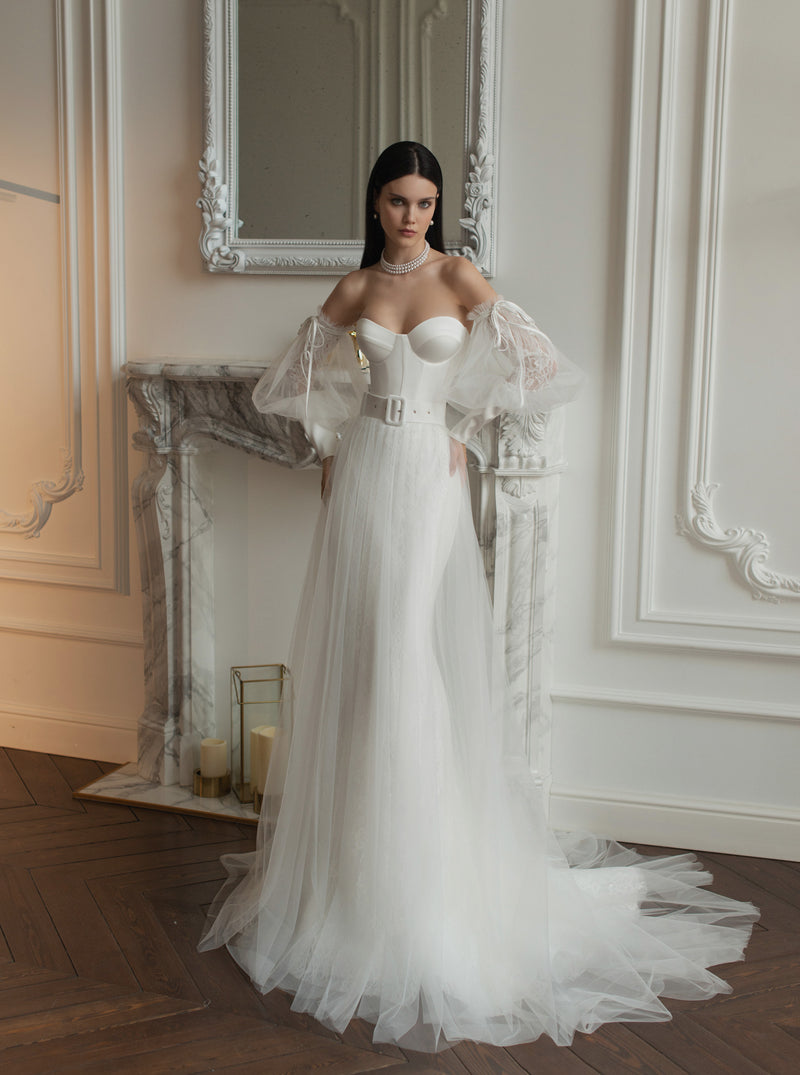 Strapless Wedding Gown with Detachable Long Sleeves EU34 / Off-White Strapless Wedding Gown with Detachable Long Sleeves EU34 / Off-White