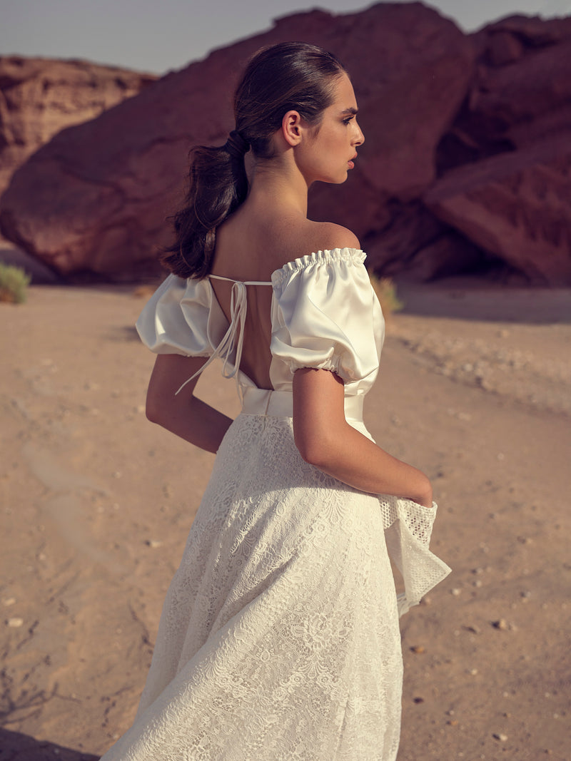 Vestido de novia bohemio de manga corta