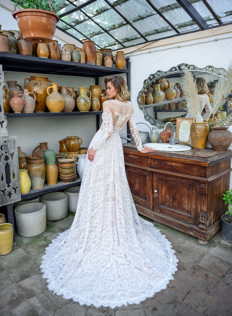 Robe de mariée bohème en dentelle à manches longues