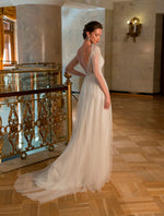 2 in 1: A-Line Wedding Gown with Removable Cap