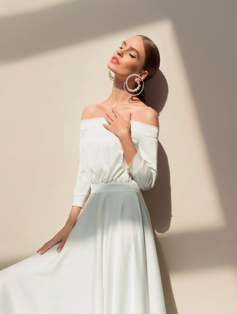 Vestido de noiva midi branco ombro a ombro de seda