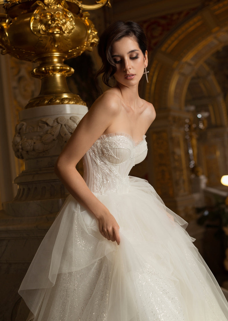 Superbe robe de mariée trapèze corset sans bretelles