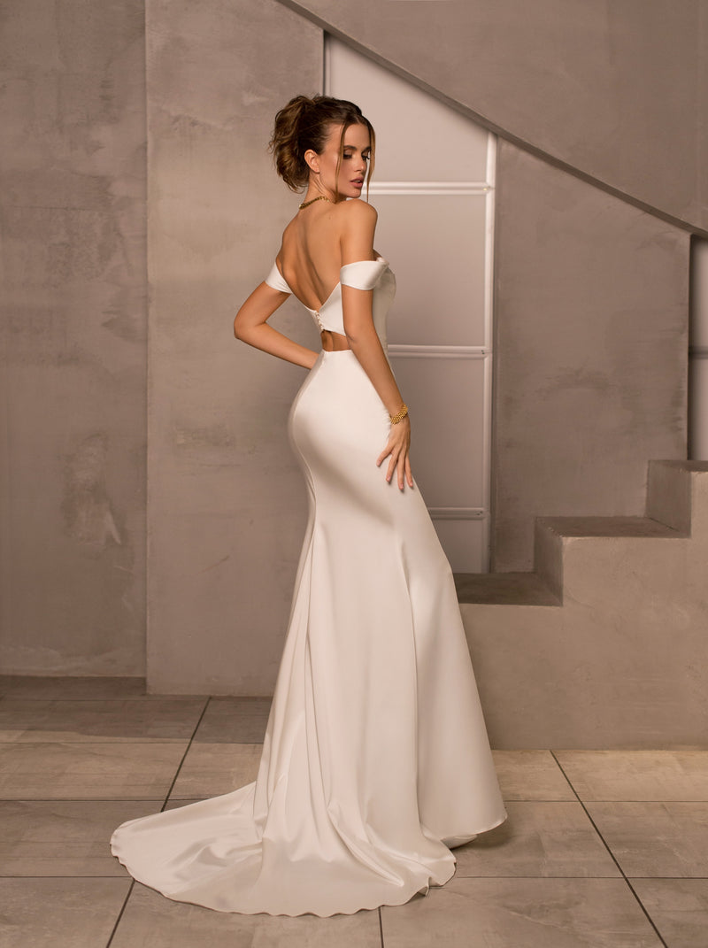 Vestido de novia de sirena minimalista con hombros descubiertos