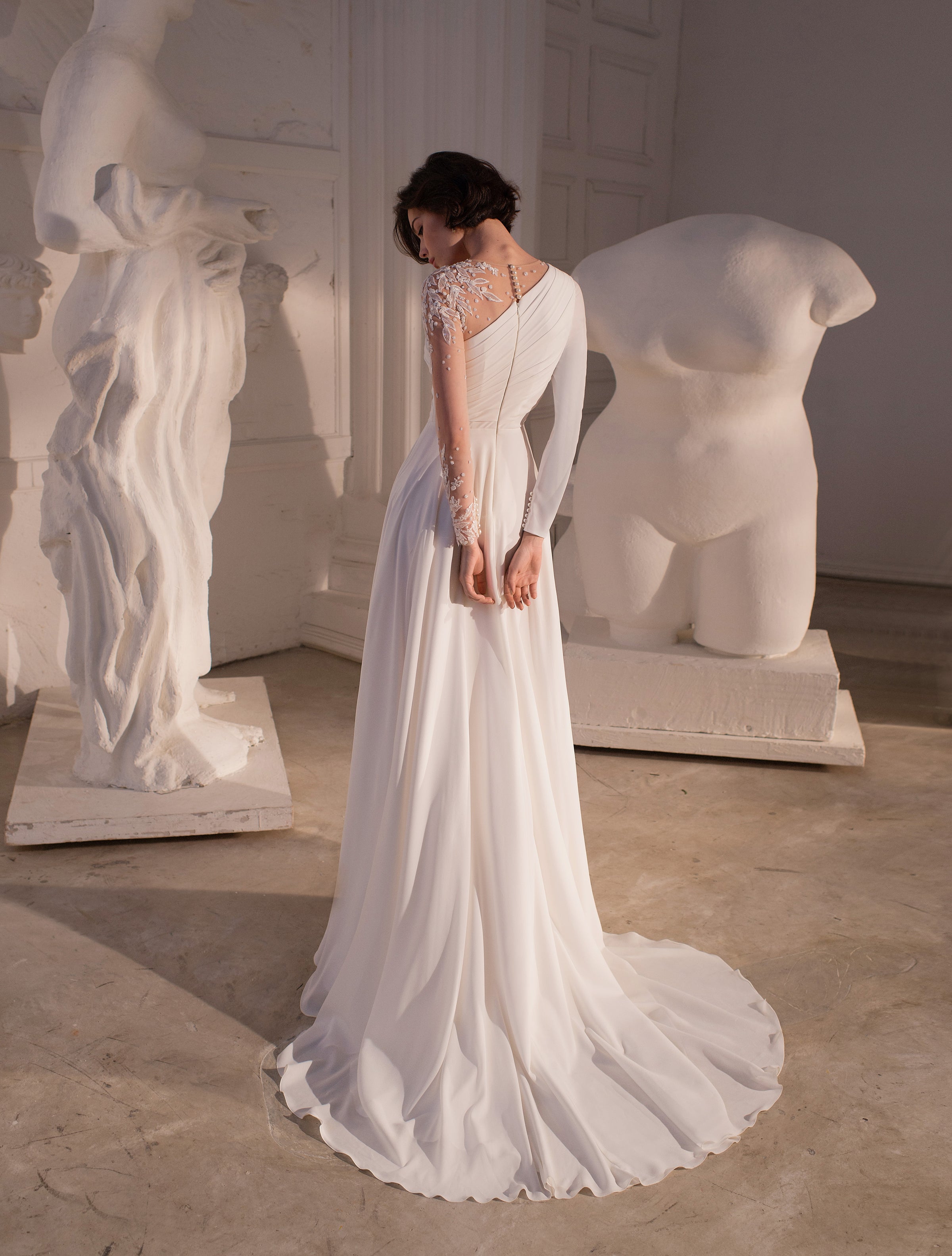 Ancient Greek style wedding dress - WeddingTales.gr