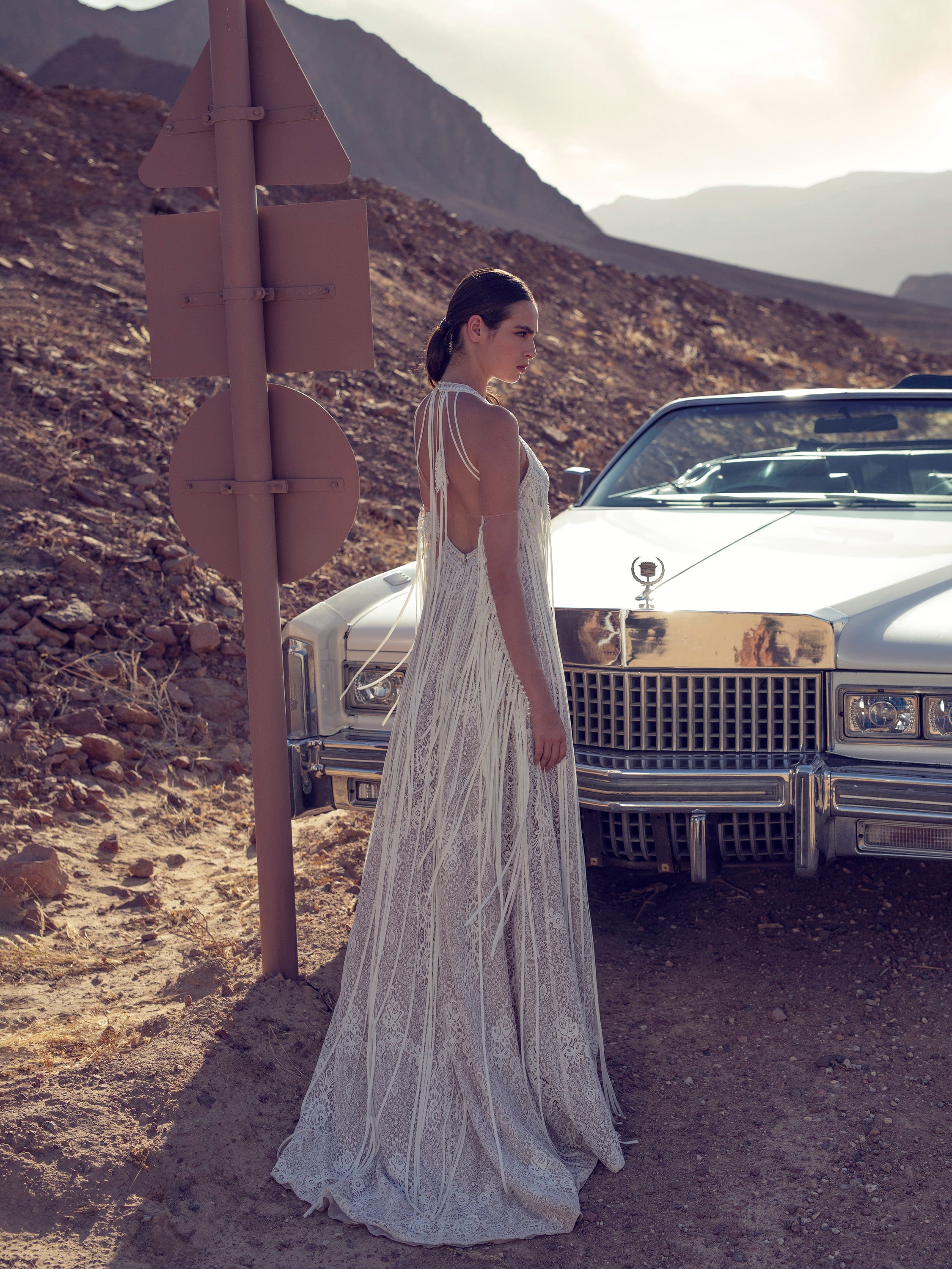 high neck sleeveless lace dress Princess High-Neck Sleeveless Keyhole Knee-Length Lace Tulle Bridal Dress