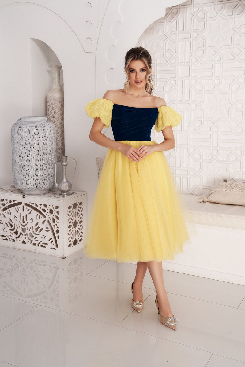 Fairy Off-the-Shoulder Midi Velvet Dress