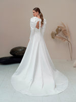 Long Sleeve Elegant Modest Wedding Dress