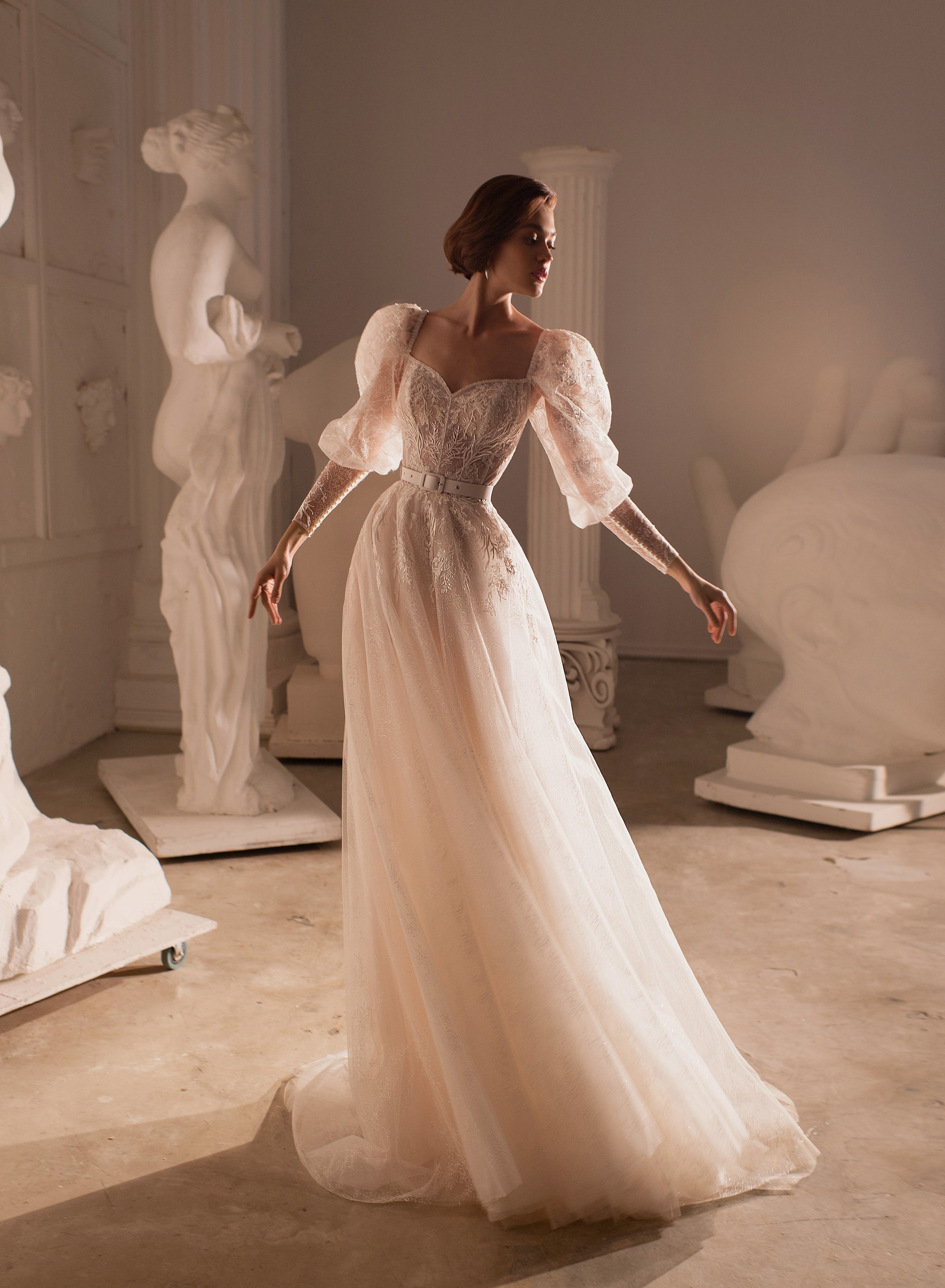Long Sleeve Sweetheart Neckline Glitter Wedding Gown – HAREM's Brides