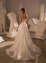Strapless Wedding Dress With Detachable Sleeves