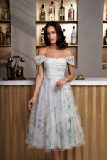 Vestido midi floral ombro a ombro