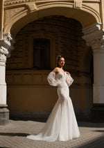 Trumpet Wedding Dress with Removable Sleeves