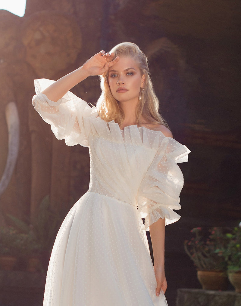 ball gown wedding dress off shoulder Polka Dot Off-shoulder Ball Gown Wedding Dress EU32 / Milk