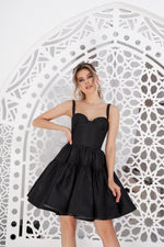 Une petite robe noire