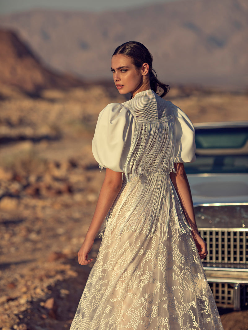 Vestido de novia elegante con bolero