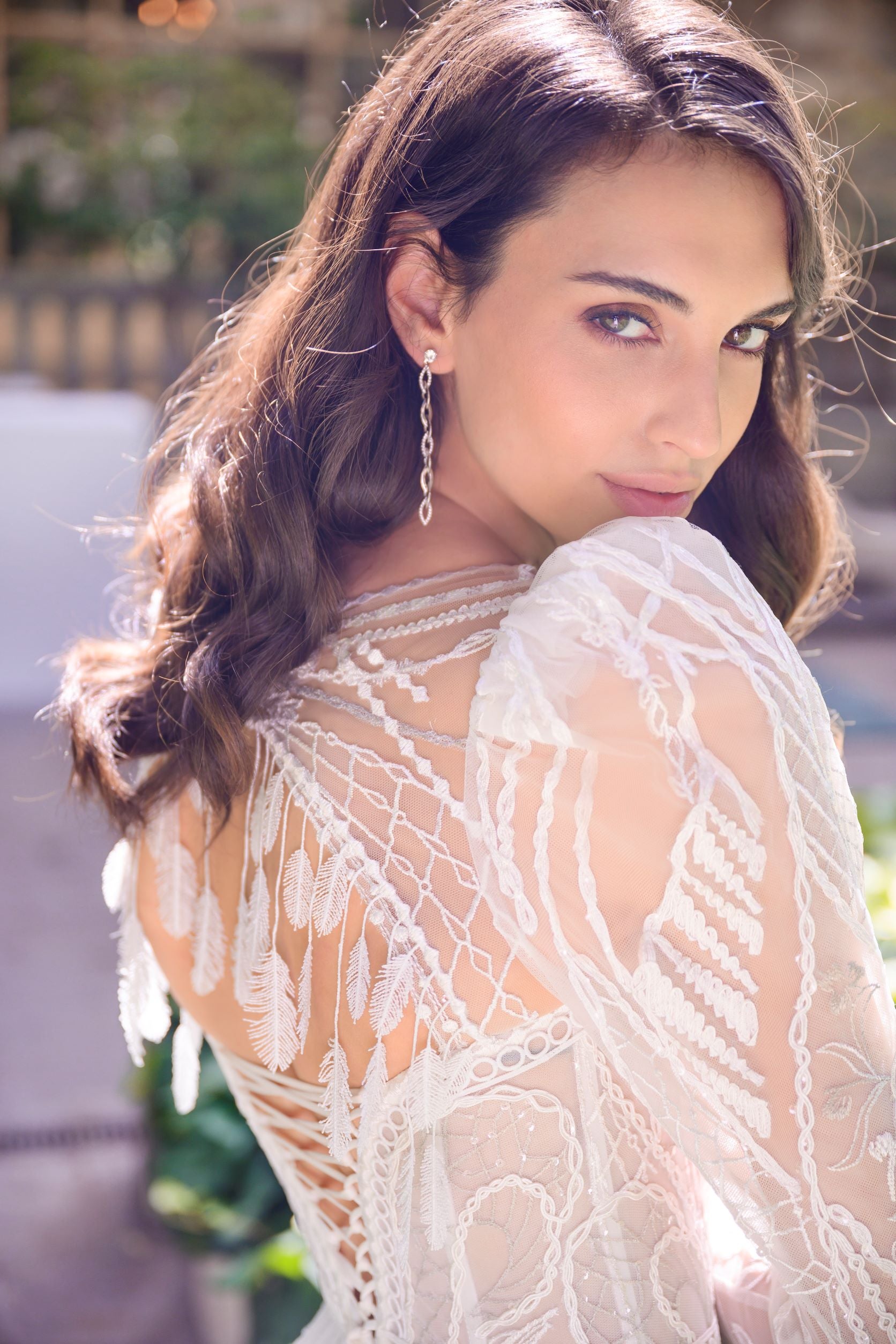 hairstyles for high neck long sleeve dress 15 Gorgeous Hairstyles to Pair with a High Neck Dress
