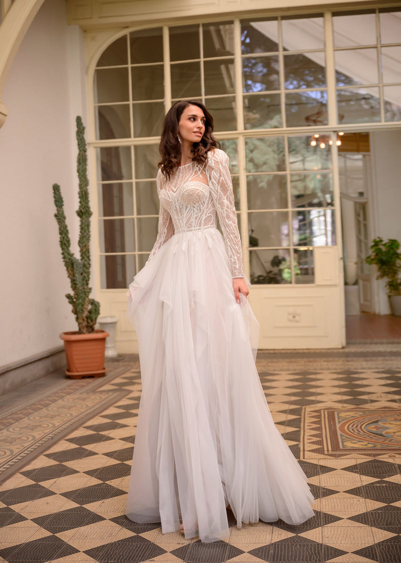 Vestido de novia elegante de manga larga con cuello alto 