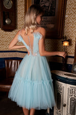 Robe de bal mi-longue chic en tulle avec dentelle