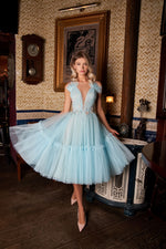 Chic Midi Tulle Prom Dress with Lace